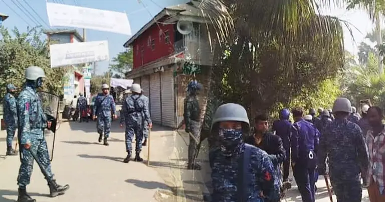 ঘটনাস্থলে নৌবাহিনী ও পুলিশ এসে পরিস্থিতি নিয়ন্ত্রণে নিয়েছে